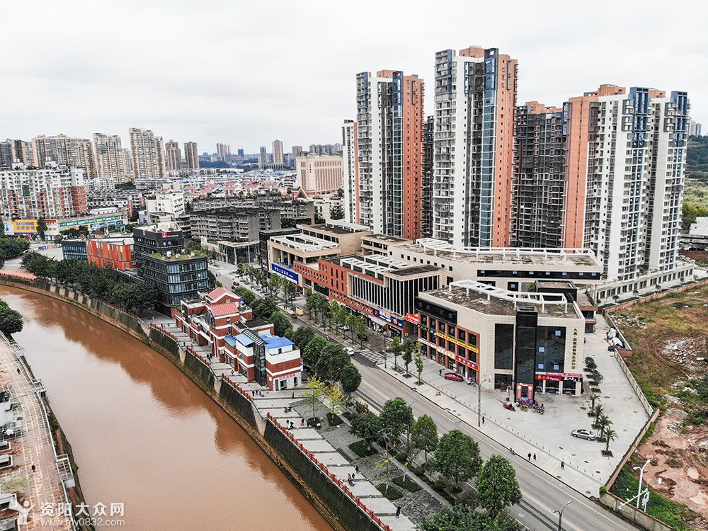 【遇见资阳】雁城这条街曾经灰暗的街道大变样,新面容让人惊艳!