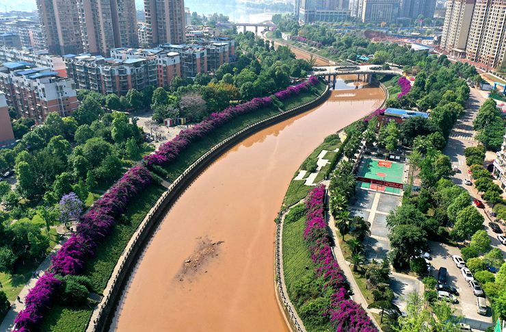 沱江,九曲河,是资阳人离不开的两条母亲河.