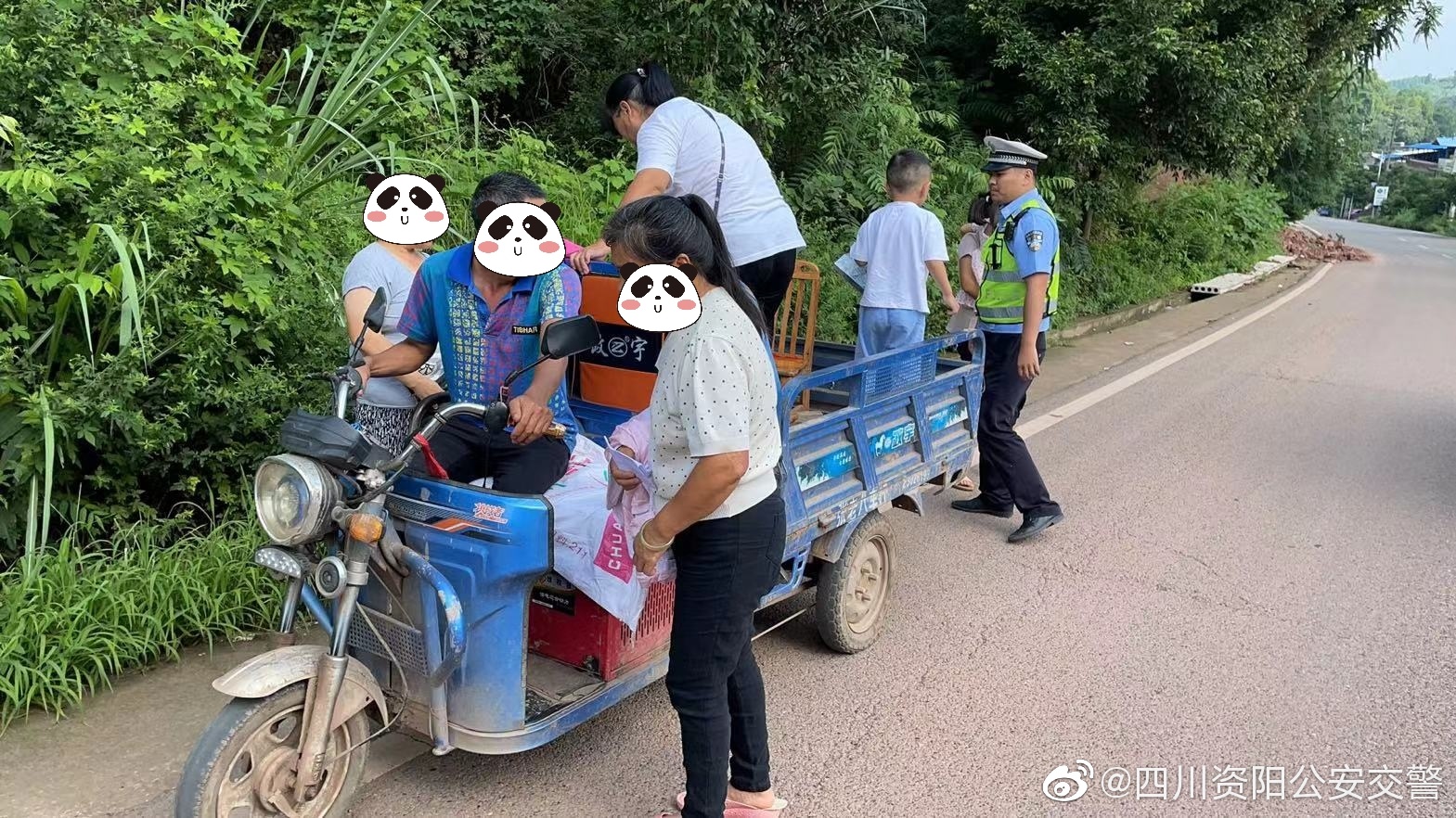 三輪車違法超載 安全路上